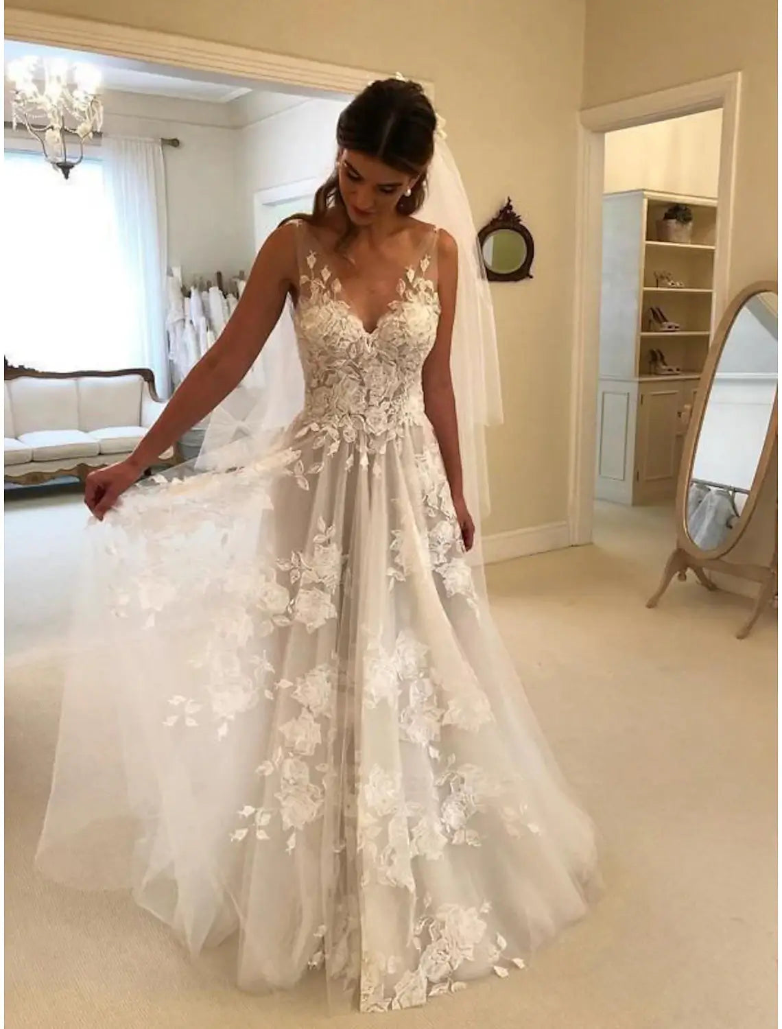 Beach Wedding Beach Boho Wedding Dresses A-Line V Neck Sleeveless Sweep / Brush Train Lace Bridal Gowns With Appliques