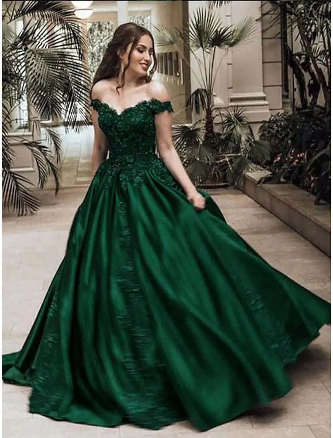 Ball Gown Evening Gown Luxurious Dress Quinceanera Prom Floor Length Sleeveless Off Shoulder Satin with Appliques Christmas Dress