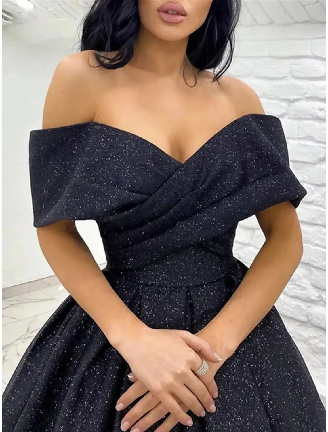 A-Line Prom Dresses Elegant Dress Black Tie Gala Sweep / Brush Train Short Sleeve Off Shoulder Sequined with Glitter Pleats Christmas Dress