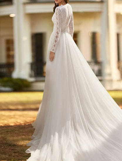 Beach Wedding Beach Boho Wedding Dresses A-Line V Neck Long Sleeve Court Train Lace Bridal Gowns With Split Front