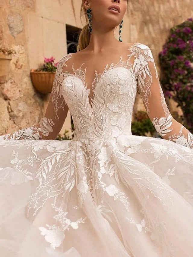 Beach Wedding Formal Wedding Dresses A-Line V Neck Long Sleeve Court Train Tulle Bridal Gowns With Pleats Appliques